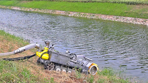 Explosion proof dredging robot