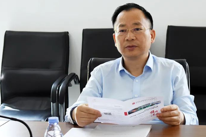 Zeng Guoxiang, Deputy Secretary of Lianhua County Committee and County Mayor, and his delegation visited and inspected Xinke Robotics