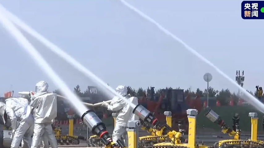 Emergency Mission • 2022 "| Our company has a large number of firefighting robots participating in a national level large-scale practical exercise